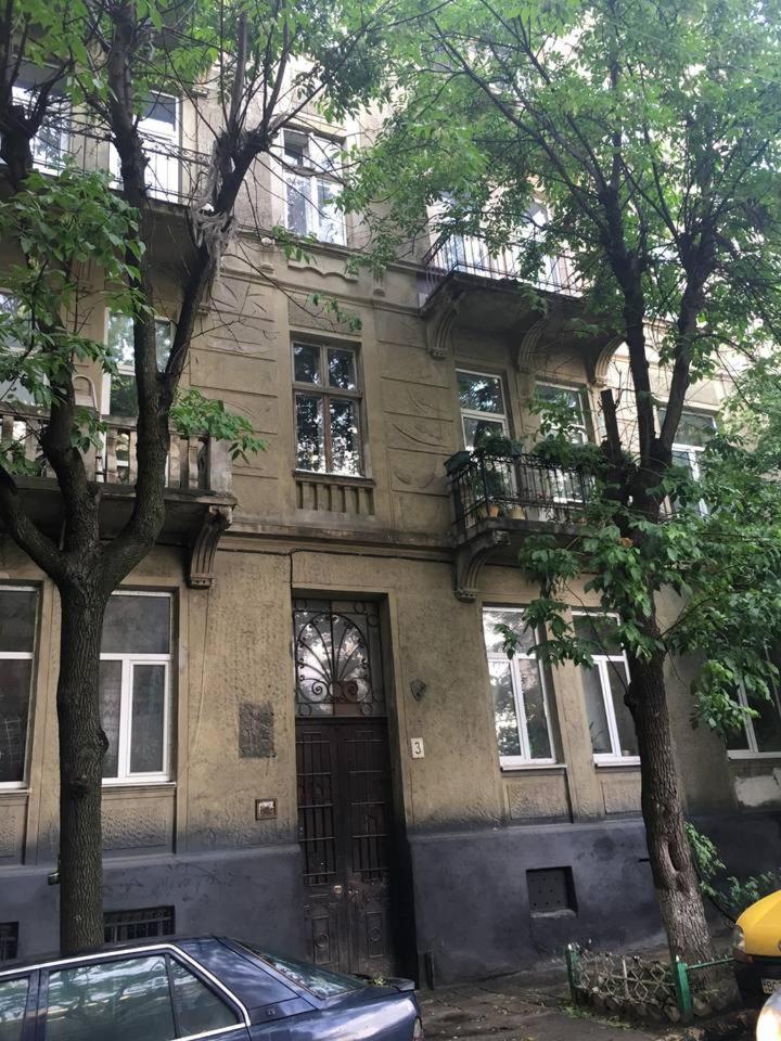 V&O Whitechocolateapt 800 M To Opera Lviv Exterior photo